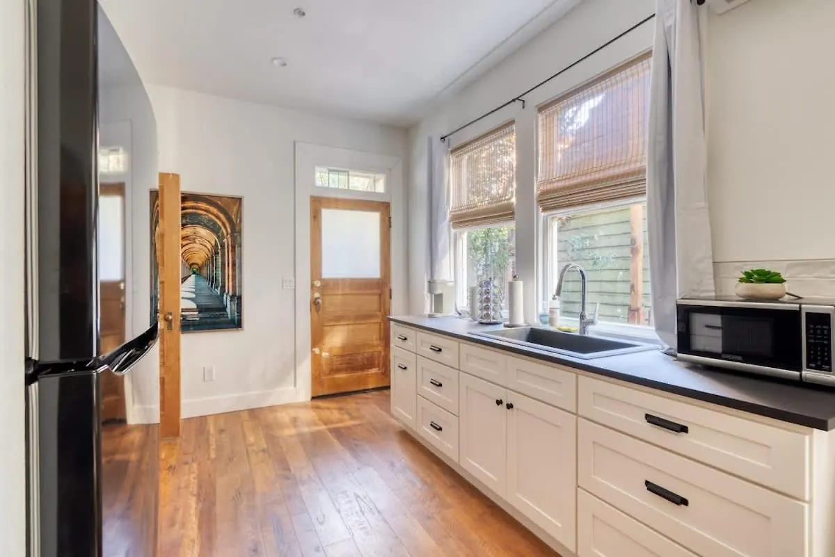Apartment Stay Portland - The Etourdissante Suite - Forest Park & Local Eats