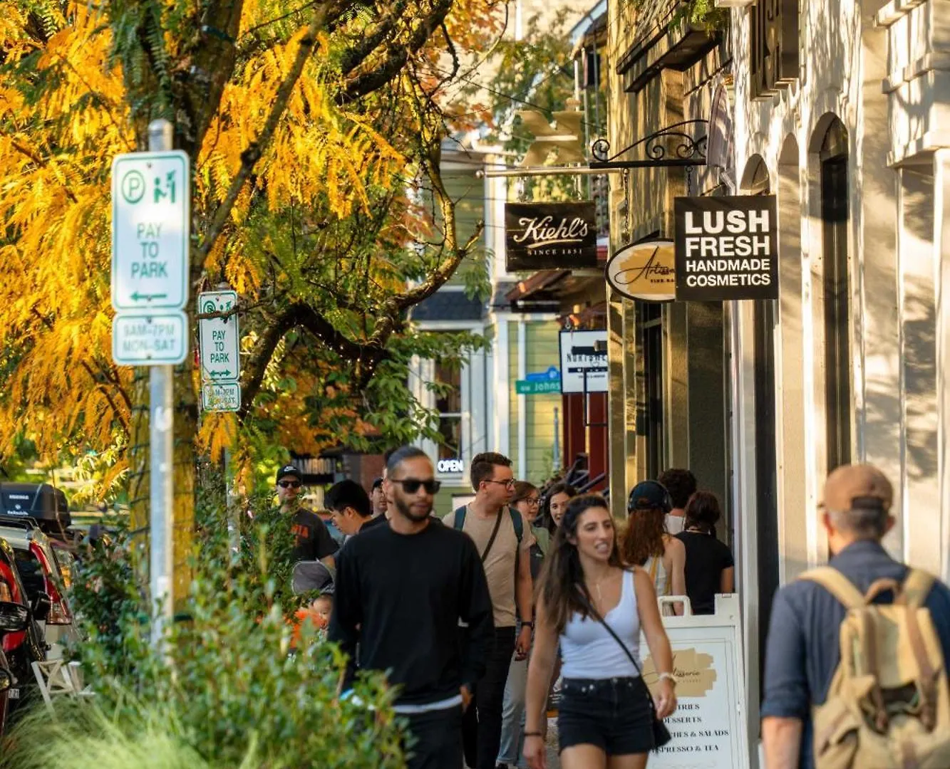Stay Portland - The Etourdissante Suite - Forest Park & Local Eats